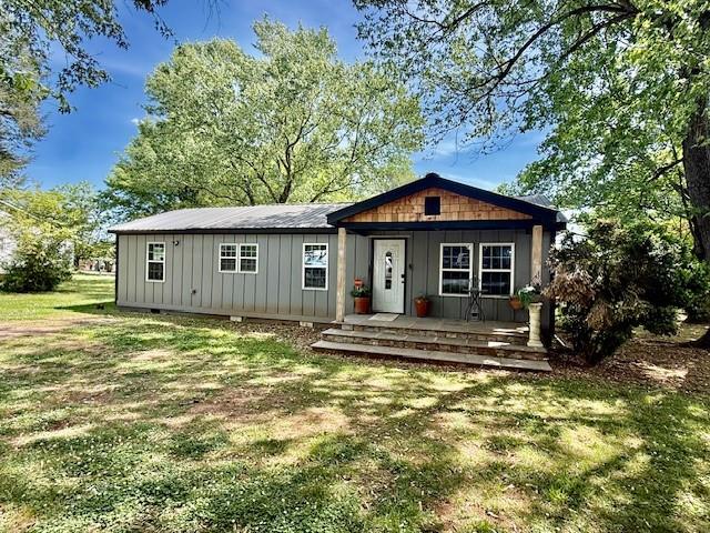 206 West Drive — photo