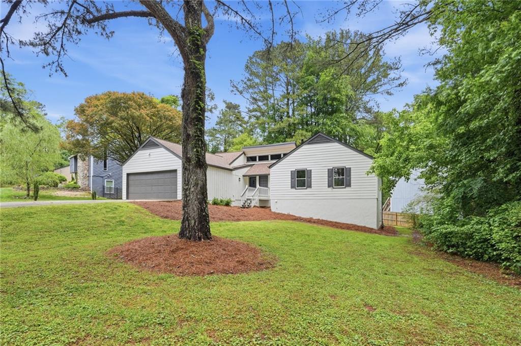 3244 Harbor Woods Road, Decatur GA 30034 — photo 2