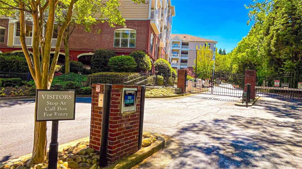 4333 Dunwoody Park Unit 1209 — photo