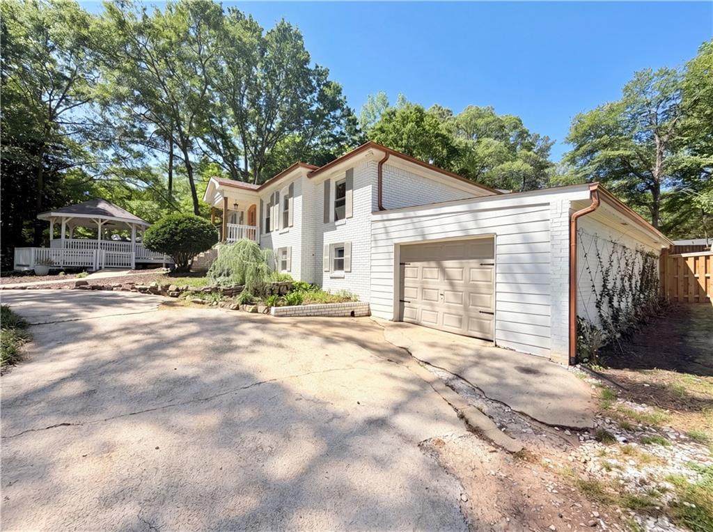 1663 Seayes Road SW, Mableton GA 30126 — photo 2