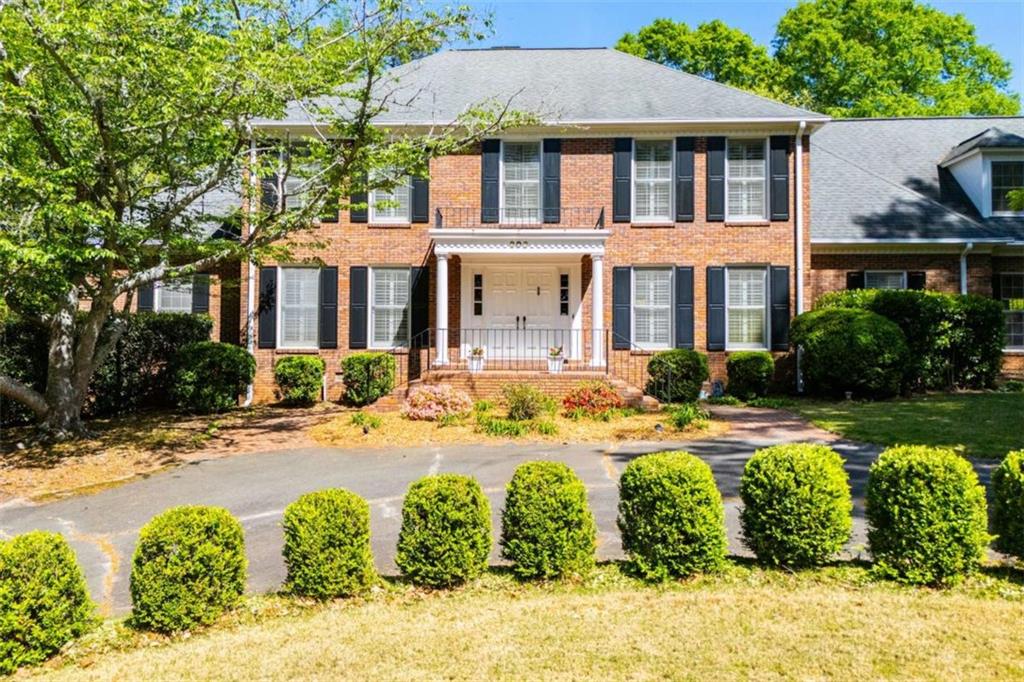 203 S Ole Hickory Trail S — photo