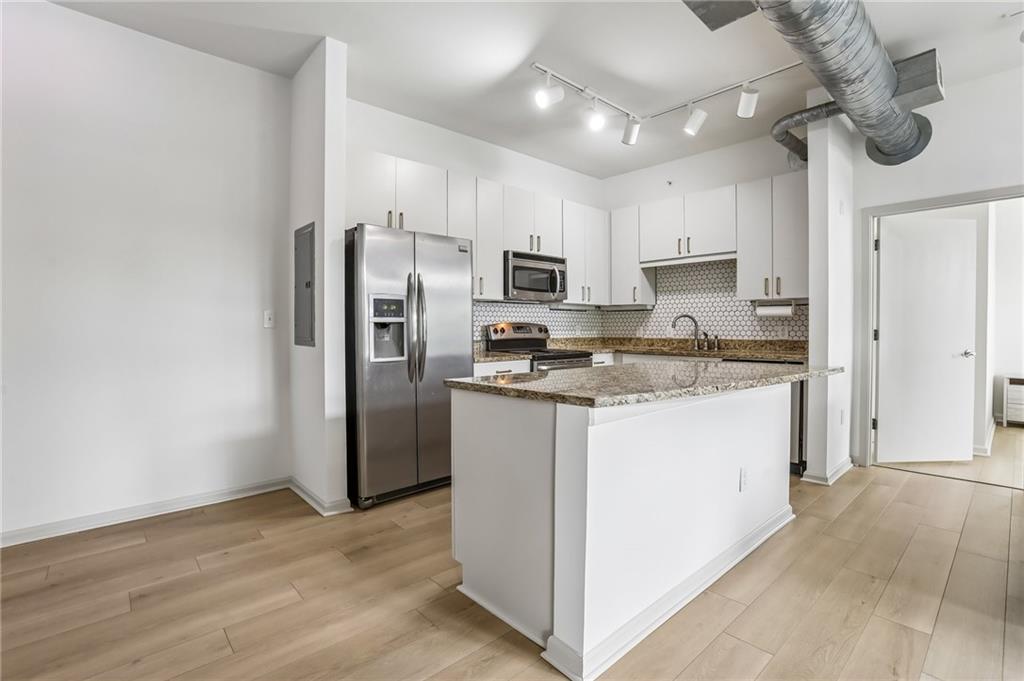 5300 Peachtree Road Unit 3506 — photo