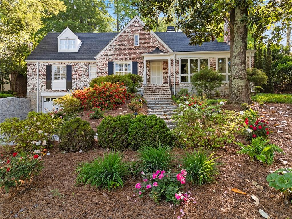 561 Peachtree Battle Avenue NW — photo