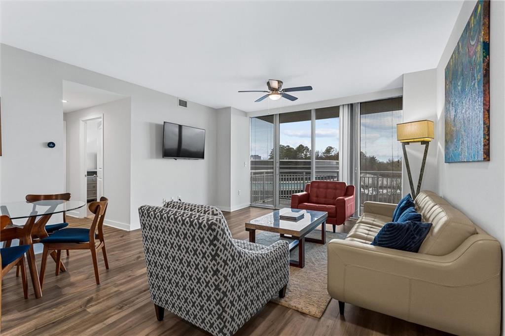 3338 Peachtree Road NE Unit 702 — photo