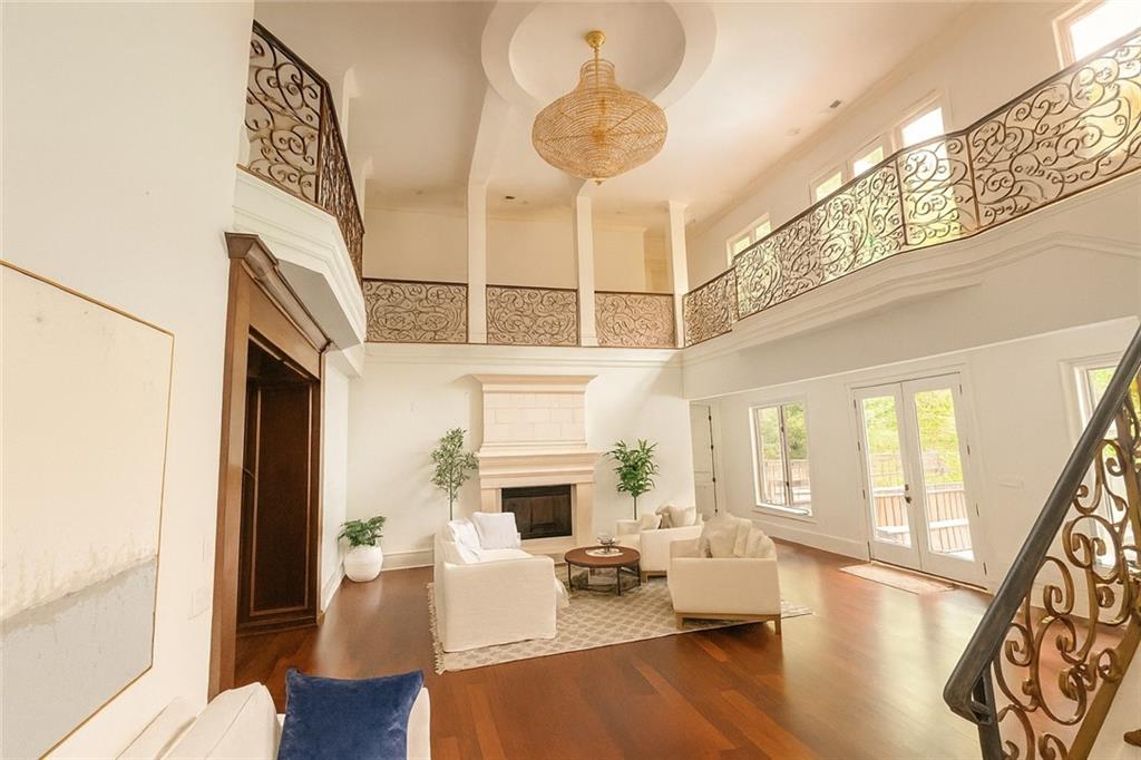645 Londonberry Road, Atlanta, GA 30327 — photo 3
