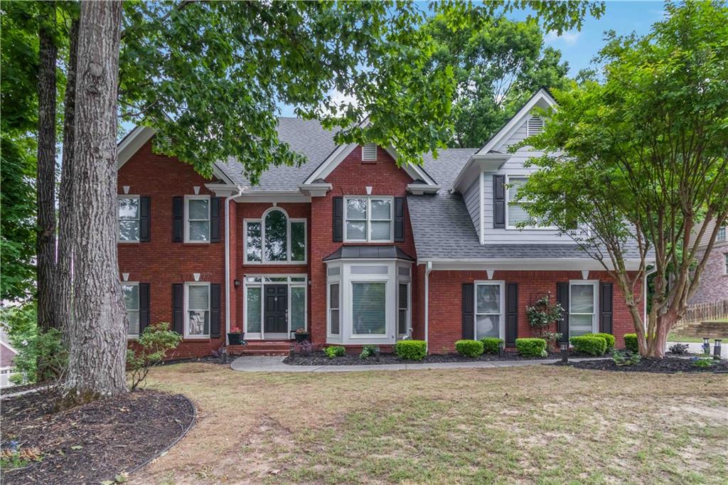 1405 Lamont Circle — photo