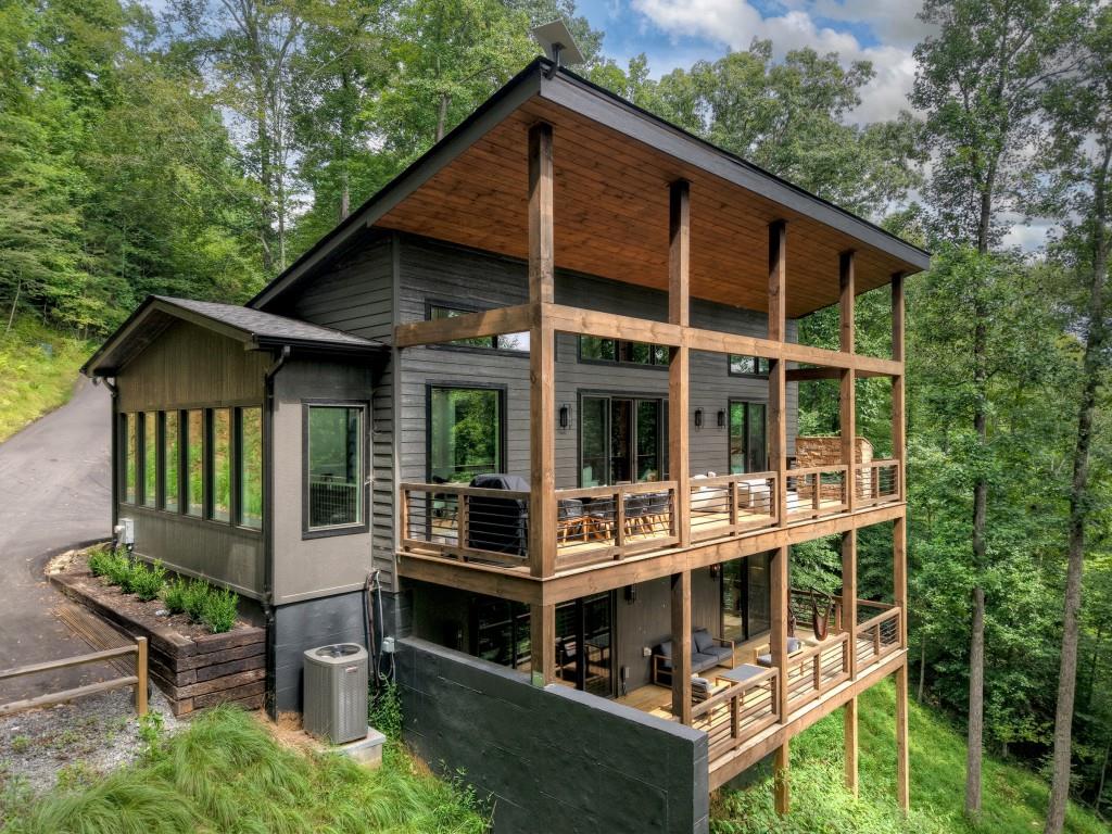 271 Toccoa Preserve Court — photo
