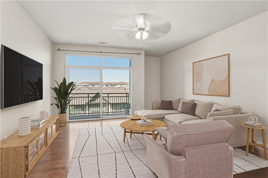 711 Cosmopolitan Drive NE Unit 353 — photo