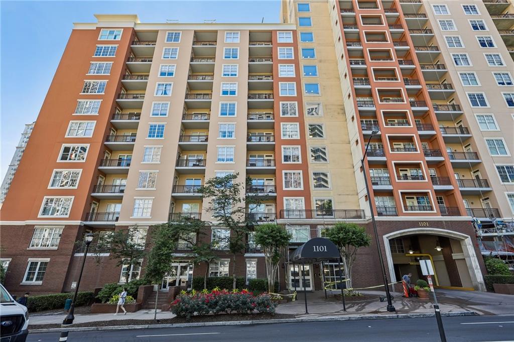 1101 Juniper Street NE Unit 104 — photo
