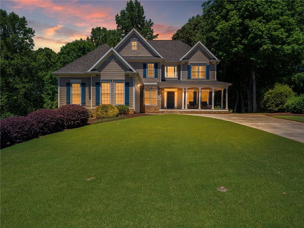 8970 Riverwood Lane — photo