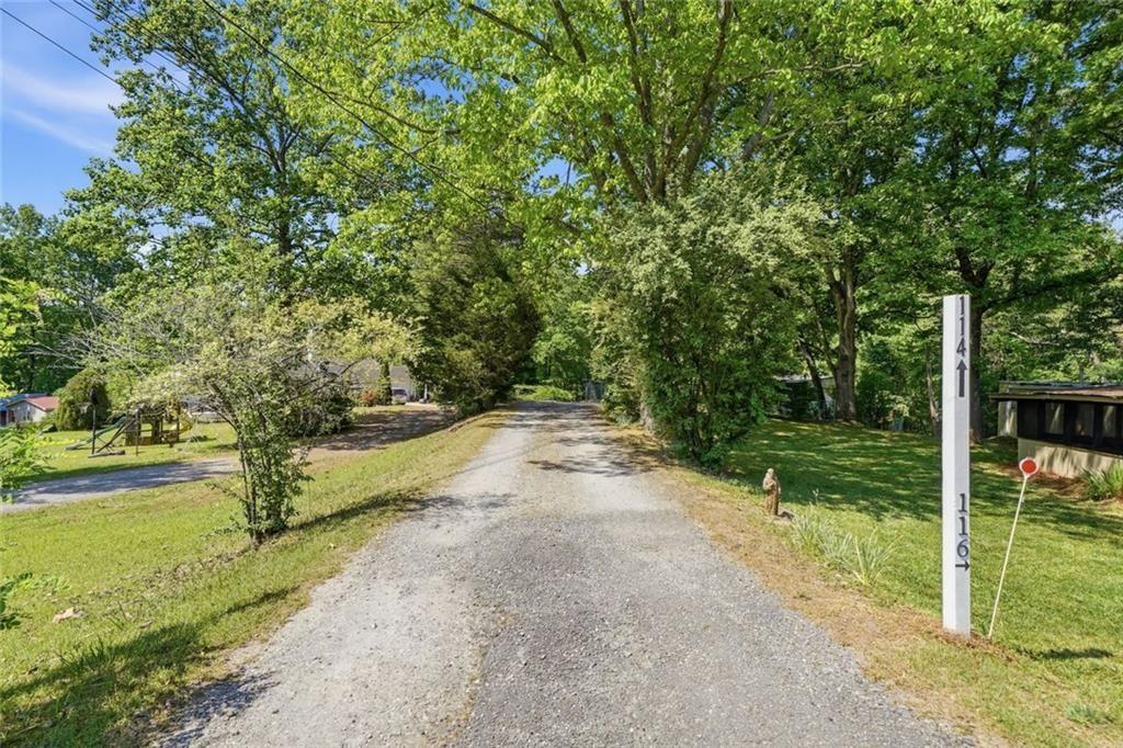 114 Oakcrest Circle — photo