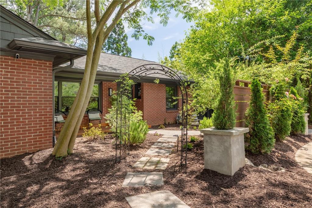2413 N Decatur Road, Decatur, GA 30033 — photo 2