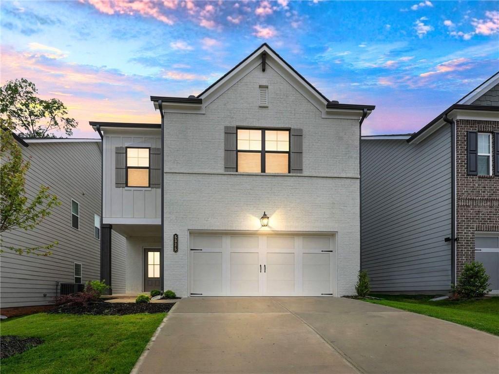 5325 Fox Hill Lane — photo
