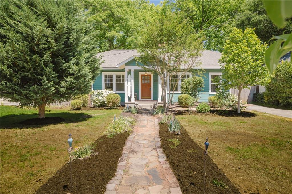 2114 Ridgedale Road NE, Atlanta GA 30317