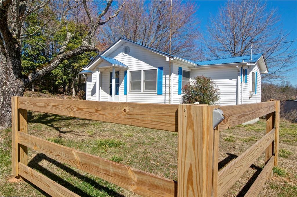 2165 Townsend Mill Road — photo