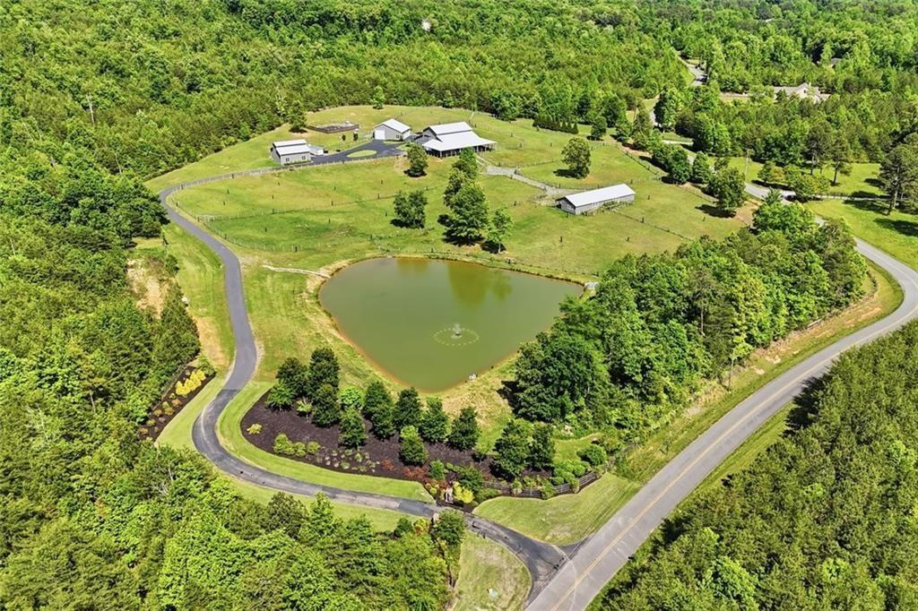 445 E Valley Road NE, Rydal GA 30171