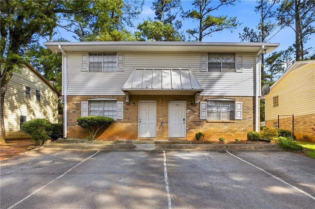 936 Six Oaks Circle Unit a — photo