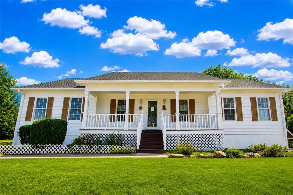 818 Springlake Road, Lawrenceville, GA 30045