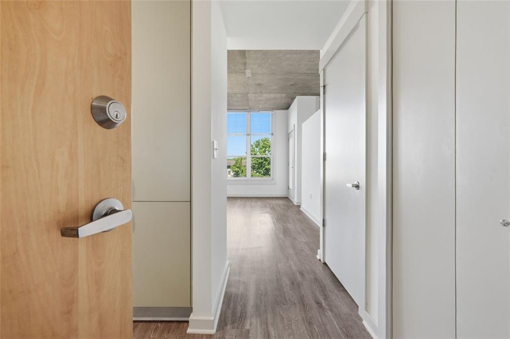 245 N Highland Avenue NE Unit 402 — photo