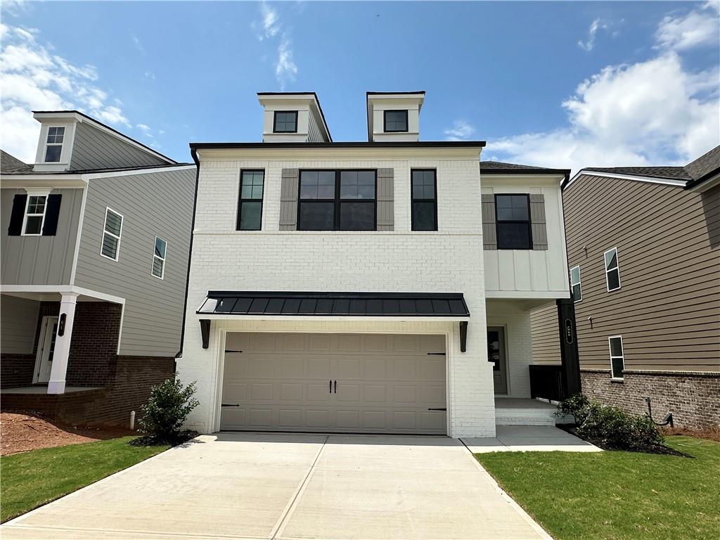 62 Avian Way — photo