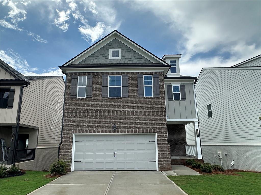 64 Avian Way — photo