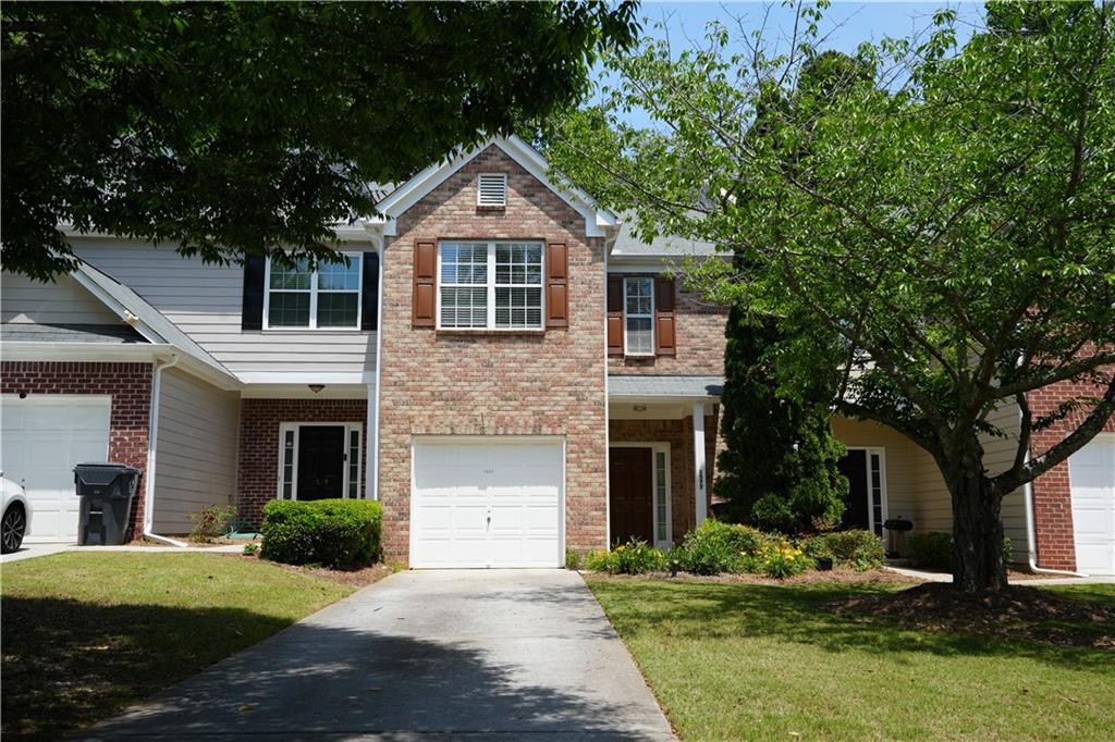 1577 River Main Court — photo