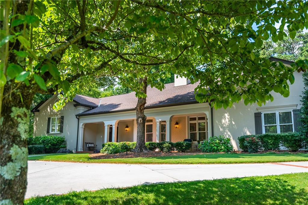 1025 Stonegate Court — photo