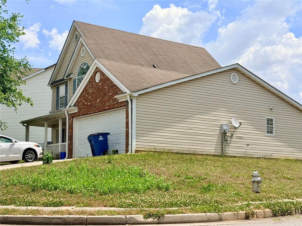 1349 Creekview Circle — photo