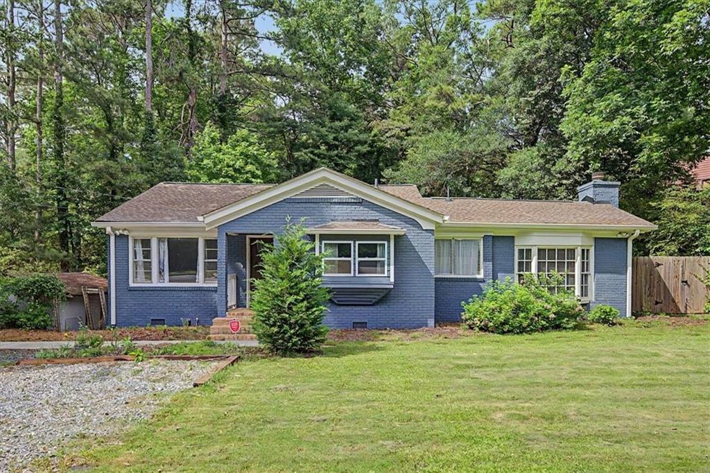 3711 Shallowford Road — photo