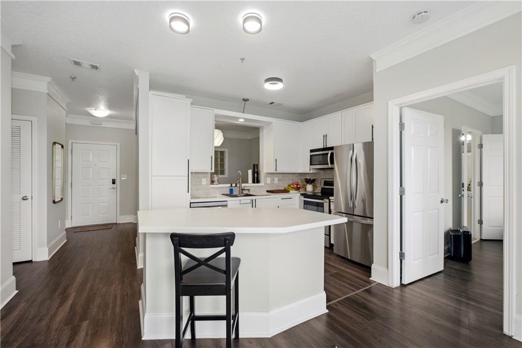 400 17th Street NW Unit 2407 — photo