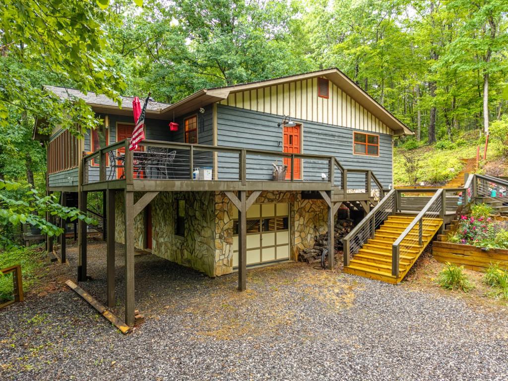 367 Virginia Drive, Blue Ridge, GA 30513