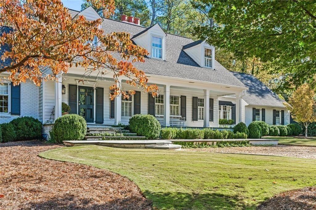 521 Heyward Circle NW — photo