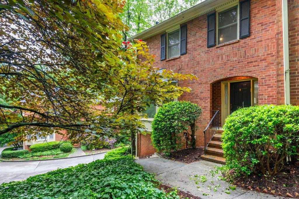 1354 Sheffield Glen Way NE — photo