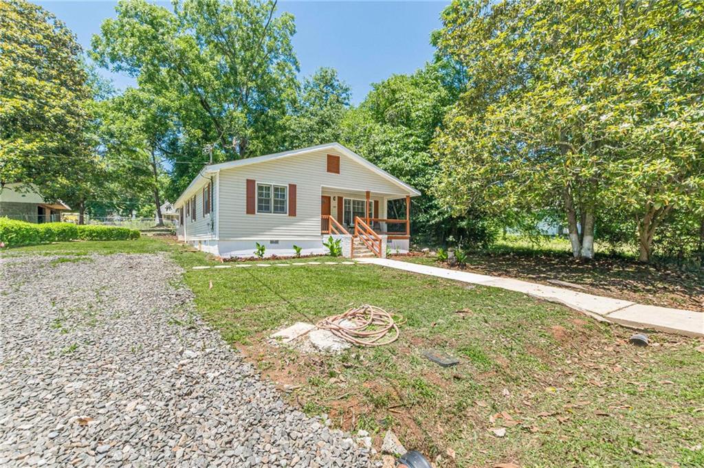 328 Carter Street — photo
