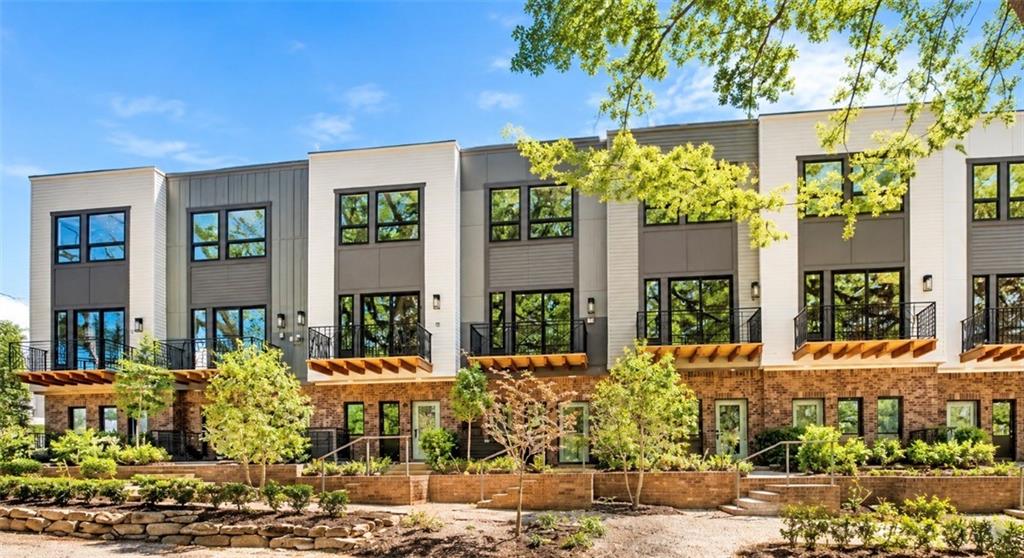 2199 Lenox Road NE Unit 17 — photo