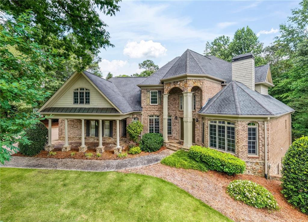 5707 Allee Way — photo