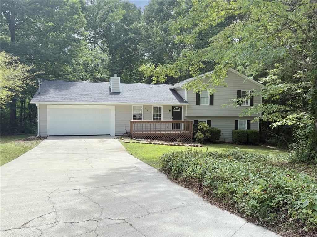 385 Nectarine Drive — photo