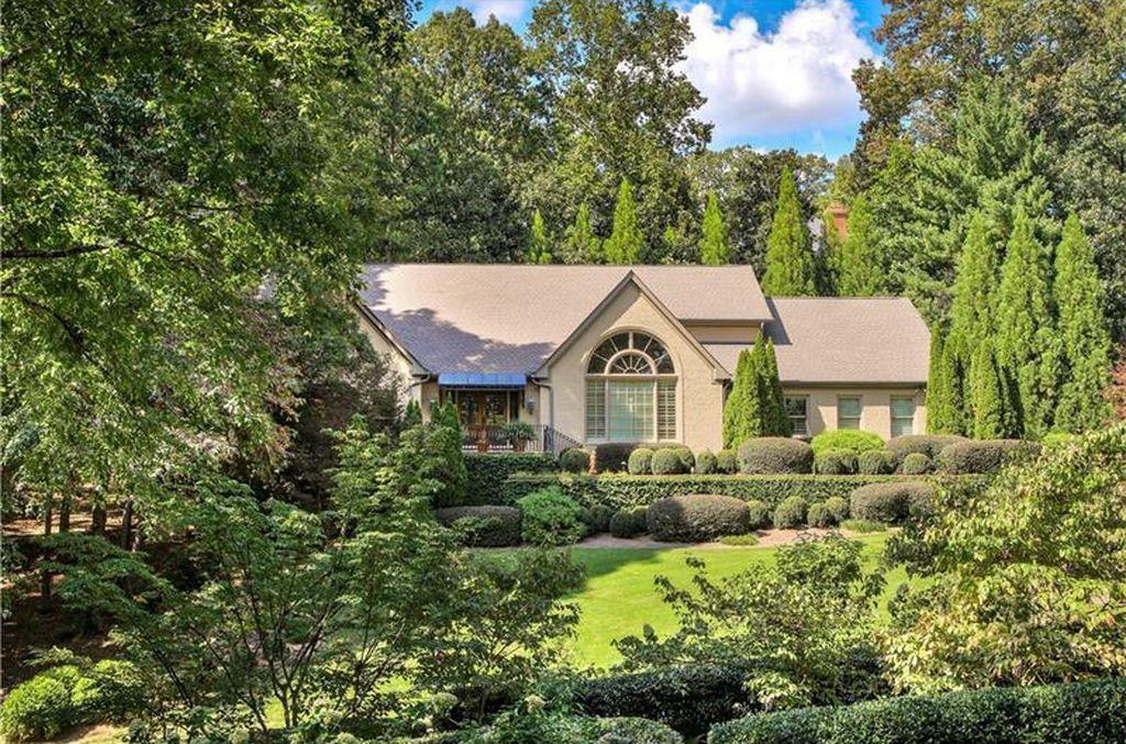 335 Green Glen Way — photo