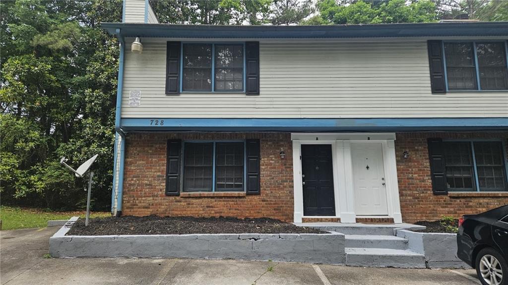 728 Burnt Creek Drive NW Unit B — photo
