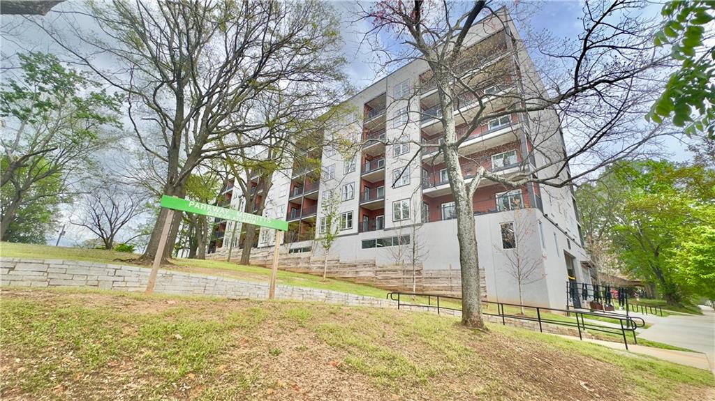 525 Parkway Drive Unit 110 — photo