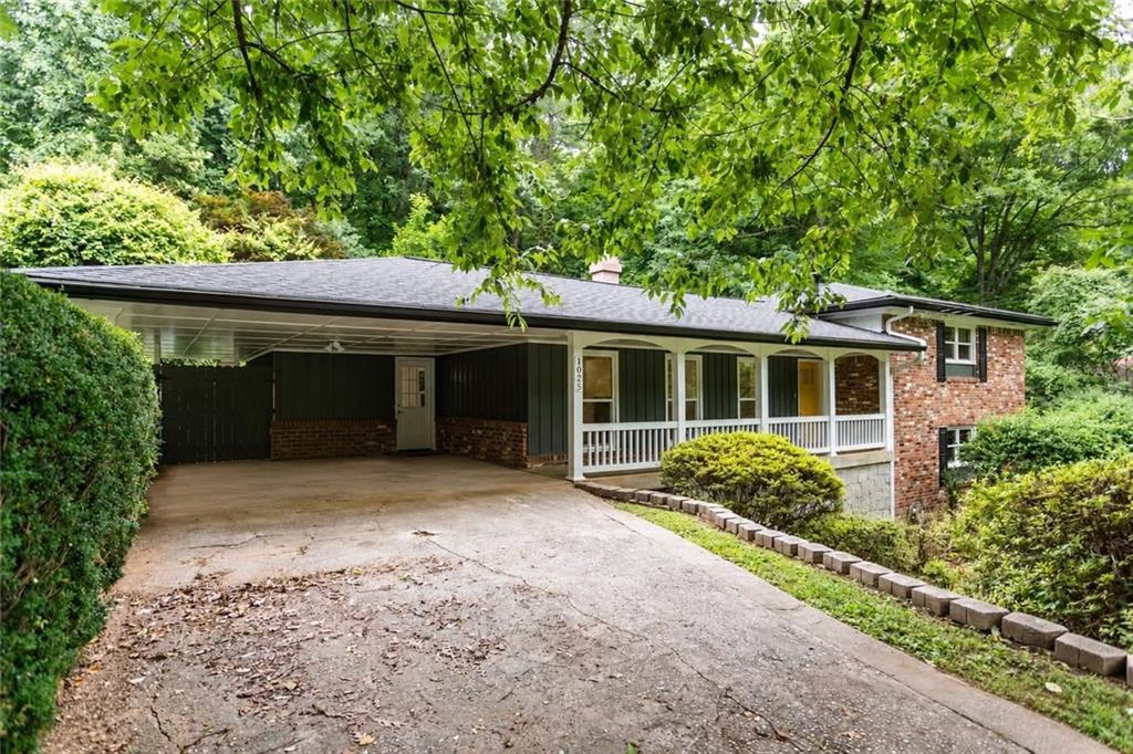 1025 Vistavia Circle — photo