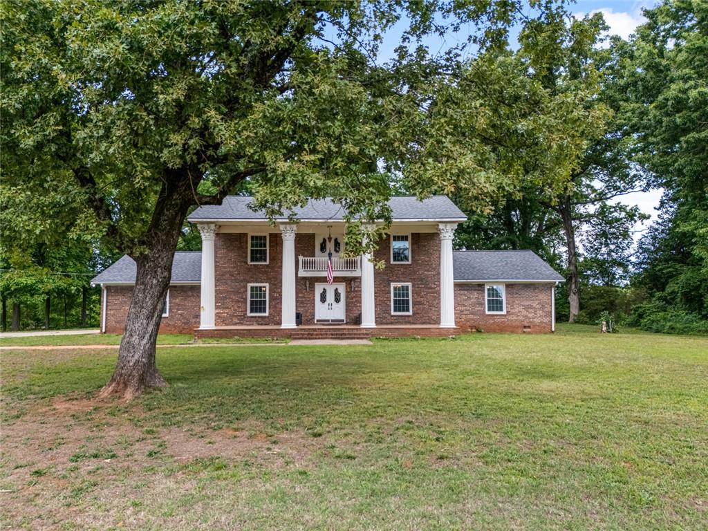 451 Toms Creek Road — photo