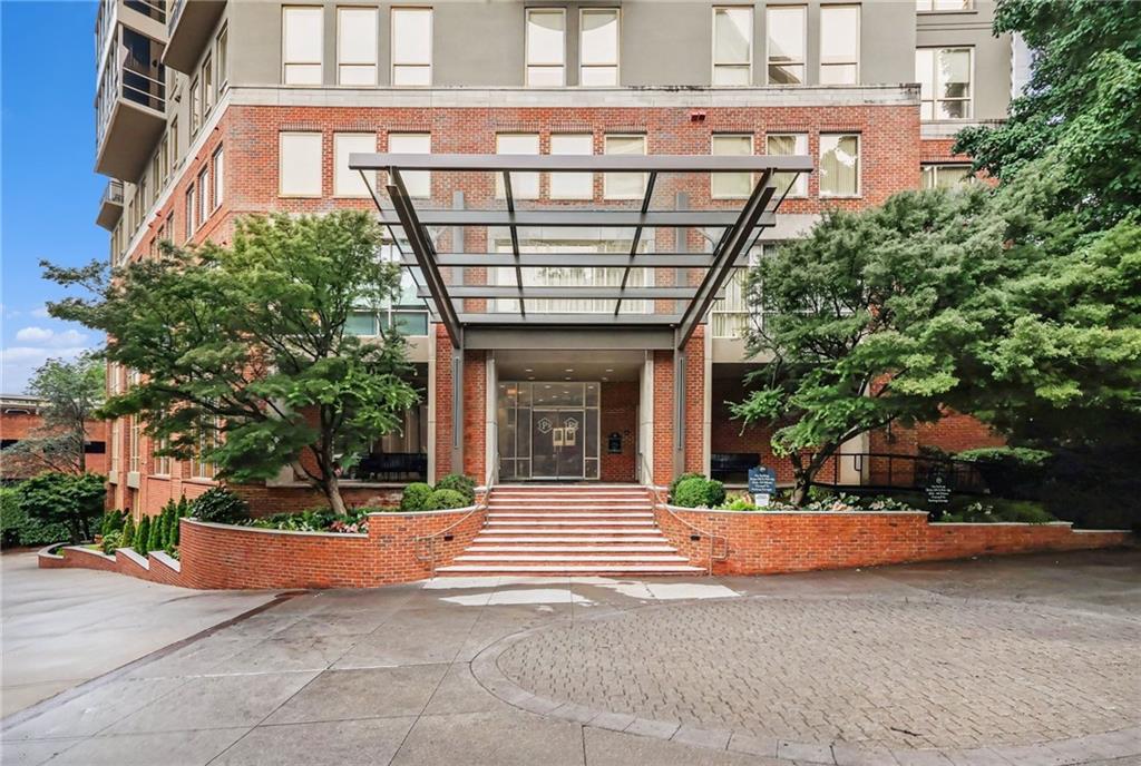 2626 Peachtree Road NW Unit 205 — photo