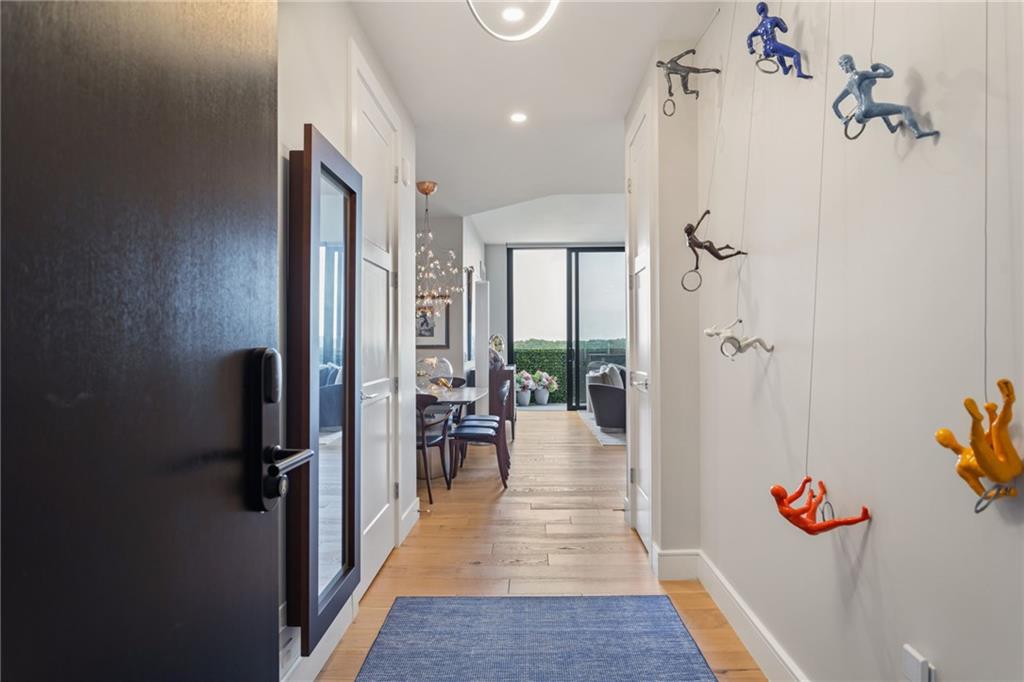 2425 Peachtree Road NE Unit 1412 — photo