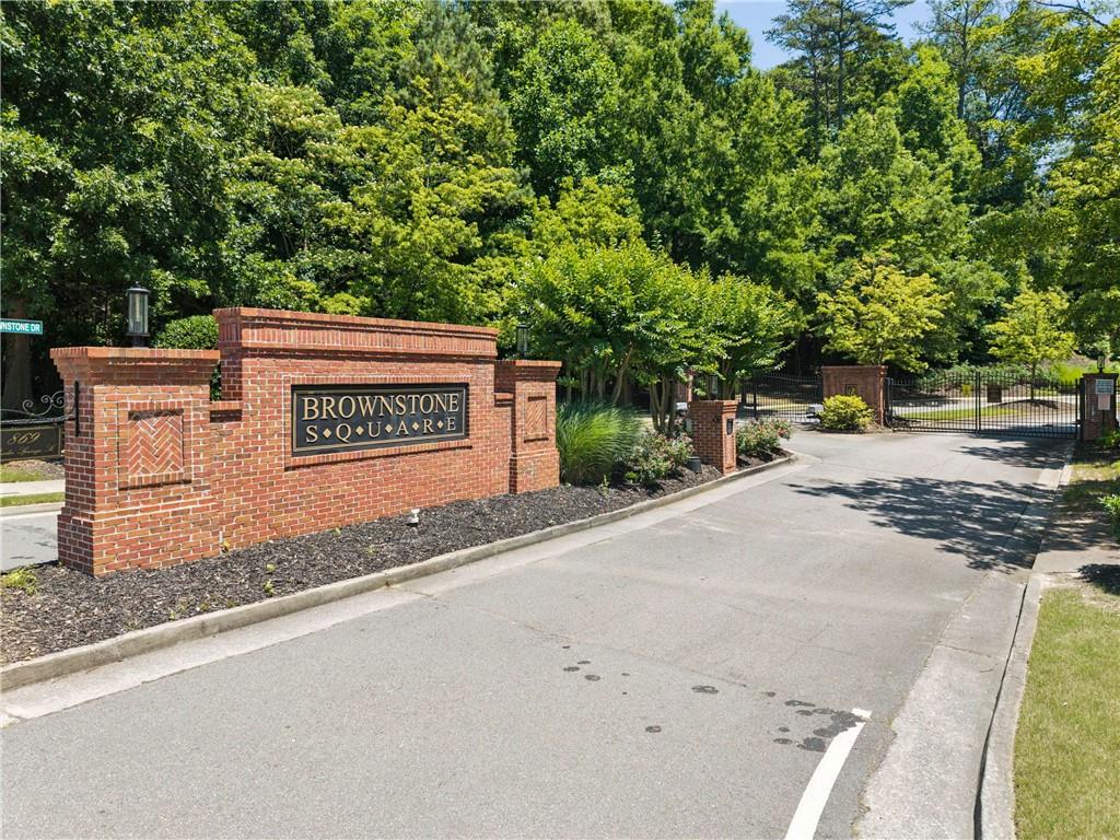 1075 Brownstone Drive Unit 23 — photo