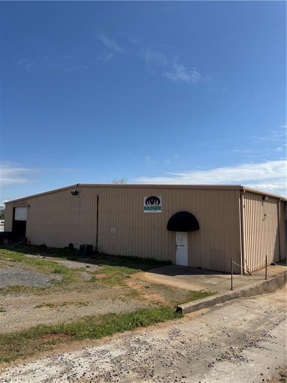 136 Beasley Road SW — photo