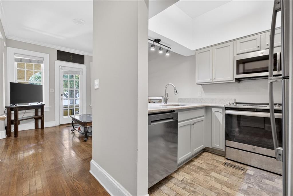 2855 Peachtree Road Unit 109 — photo