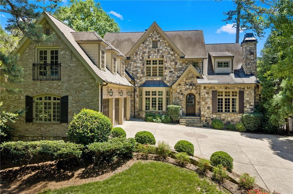 355 Pine Tree Drive NE — photo