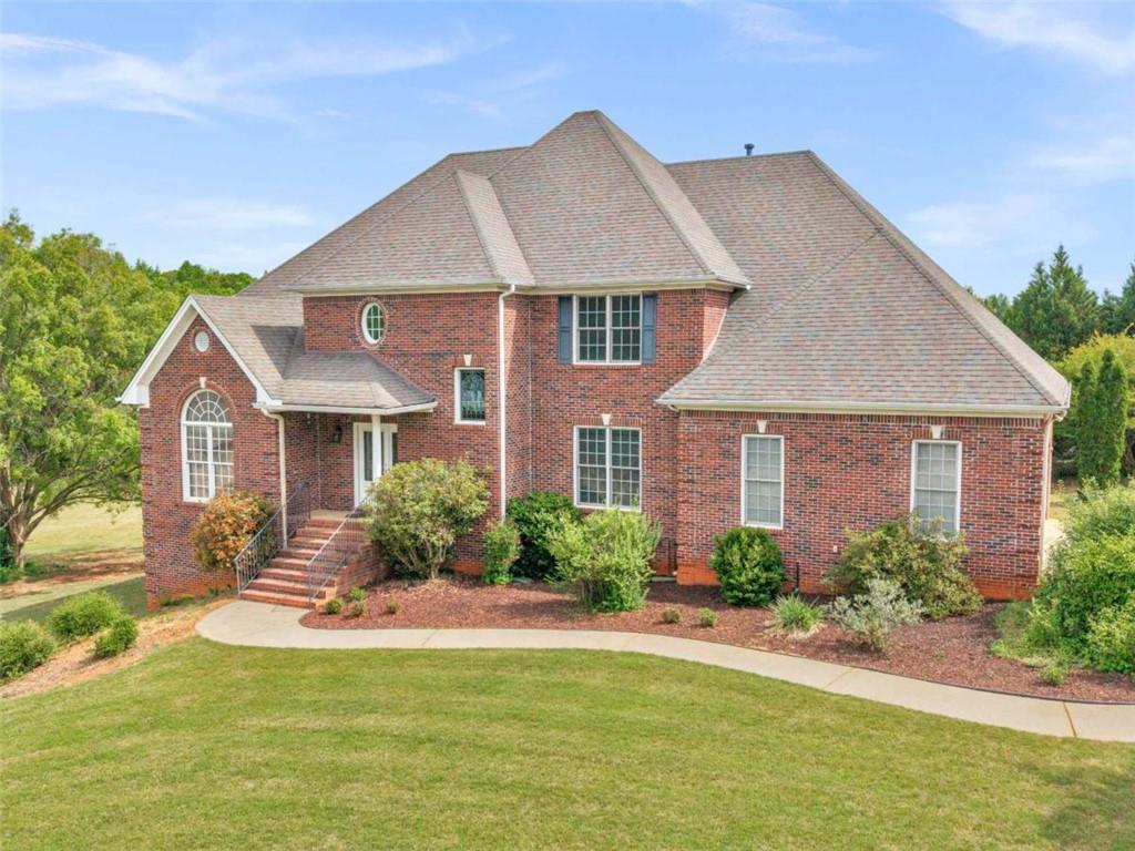1302 Chester Place — photo