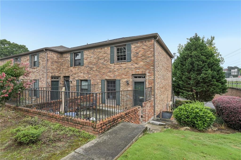3071 Colonial Way Unit H — photo